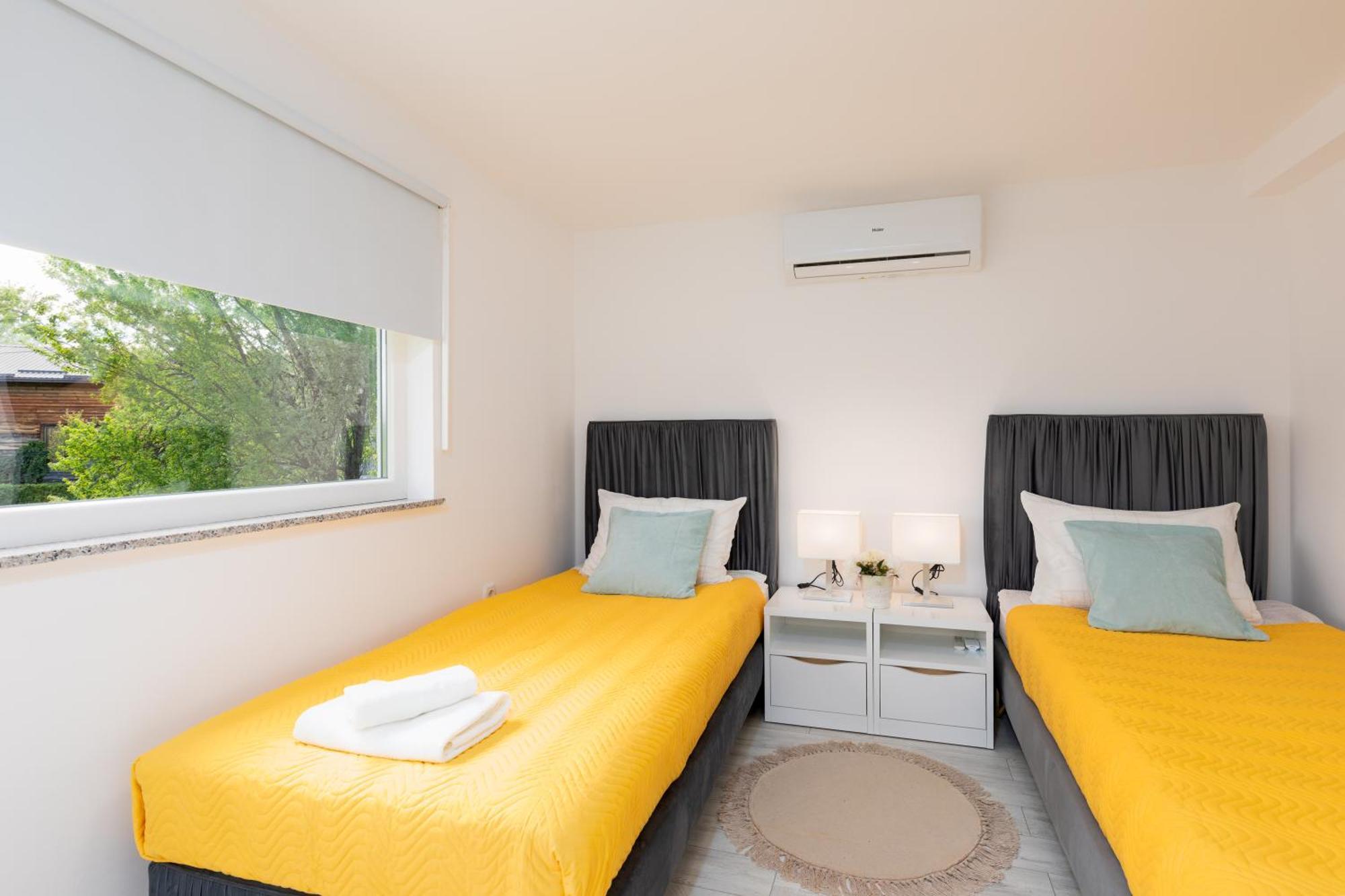 Apartman Grey Szluin Kültér fotó