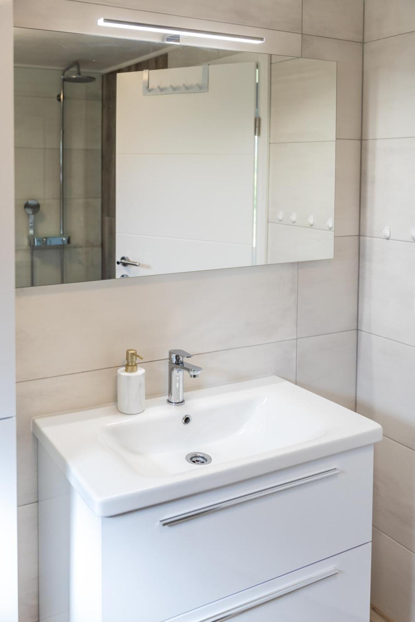 Apartman Grey Szluin Kültér fotó